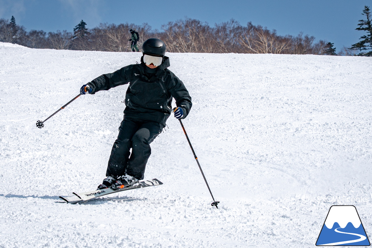 キロロリゾート｜[okaphoto]ことフォトグラファー・岡崎宜紀さんの撮影に密着。被写体となるのは...全日本スキー技術選ファイナリスト『原田侑駿 - Yuma Harada』(^^)/